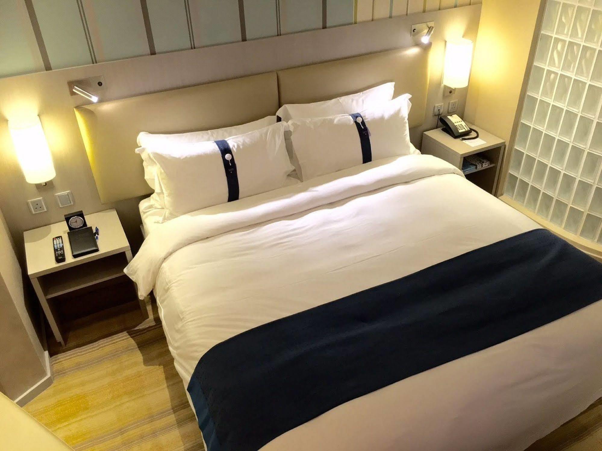 Holiday Inn Express Hong Kong Mongkok By Ihg Bagian luar foto
